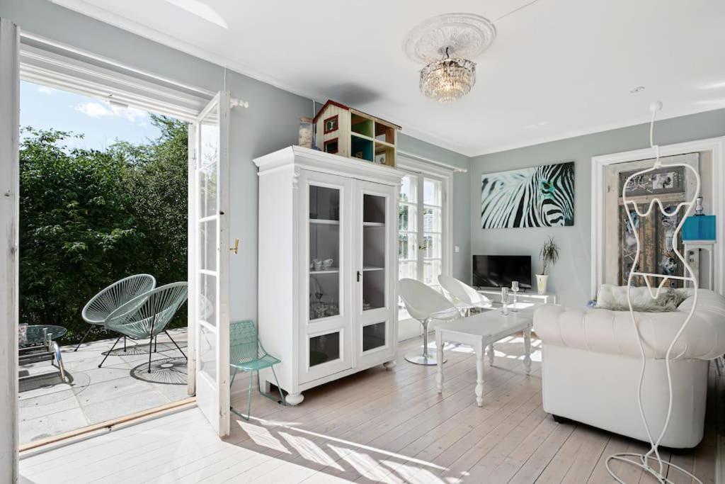 Apartment Leilighet Pa Smestad